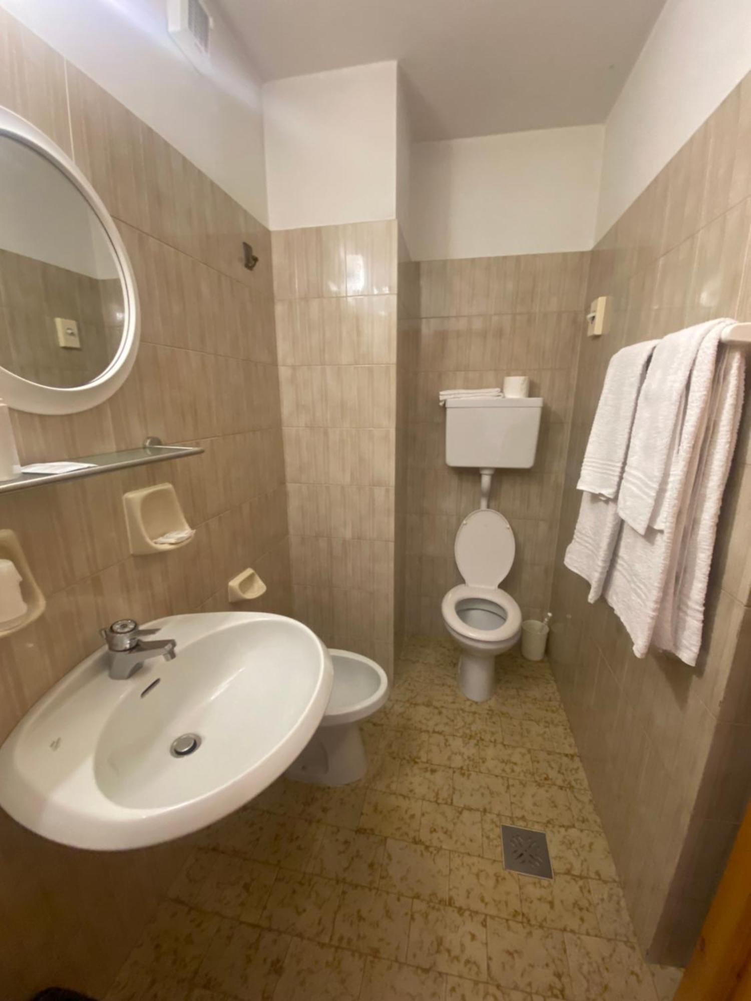 Hotel Eira Борміо Екстер'єр фото